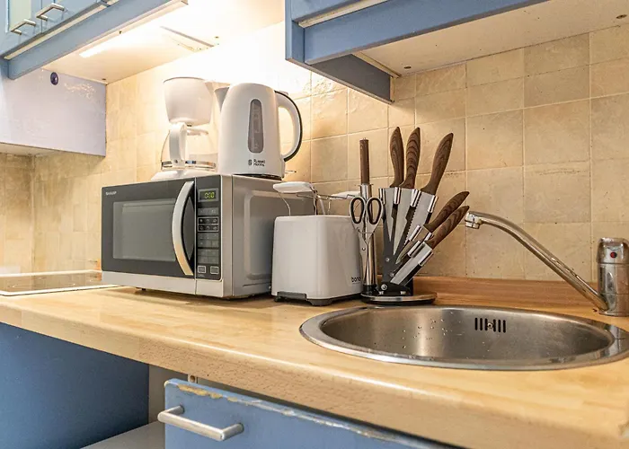 Close To Rennweg, Beautiful 2br With Wifi & Tv Apartment *